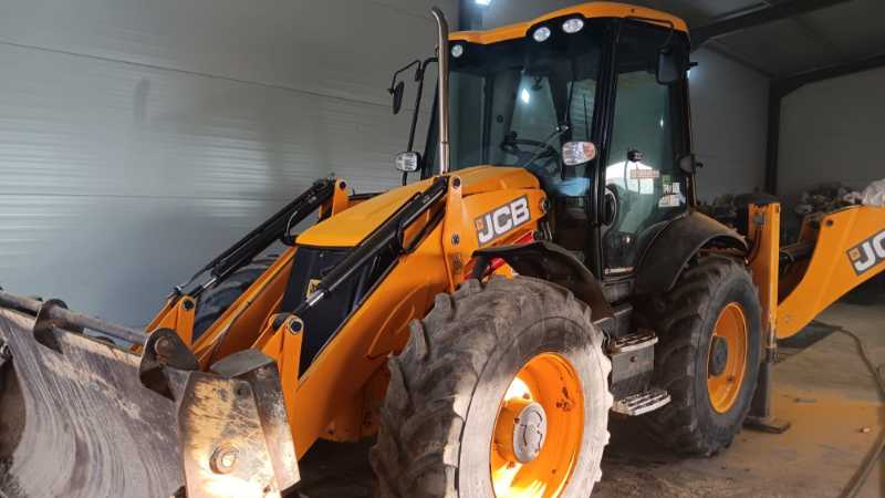 OmecoHub - JCB 4CX